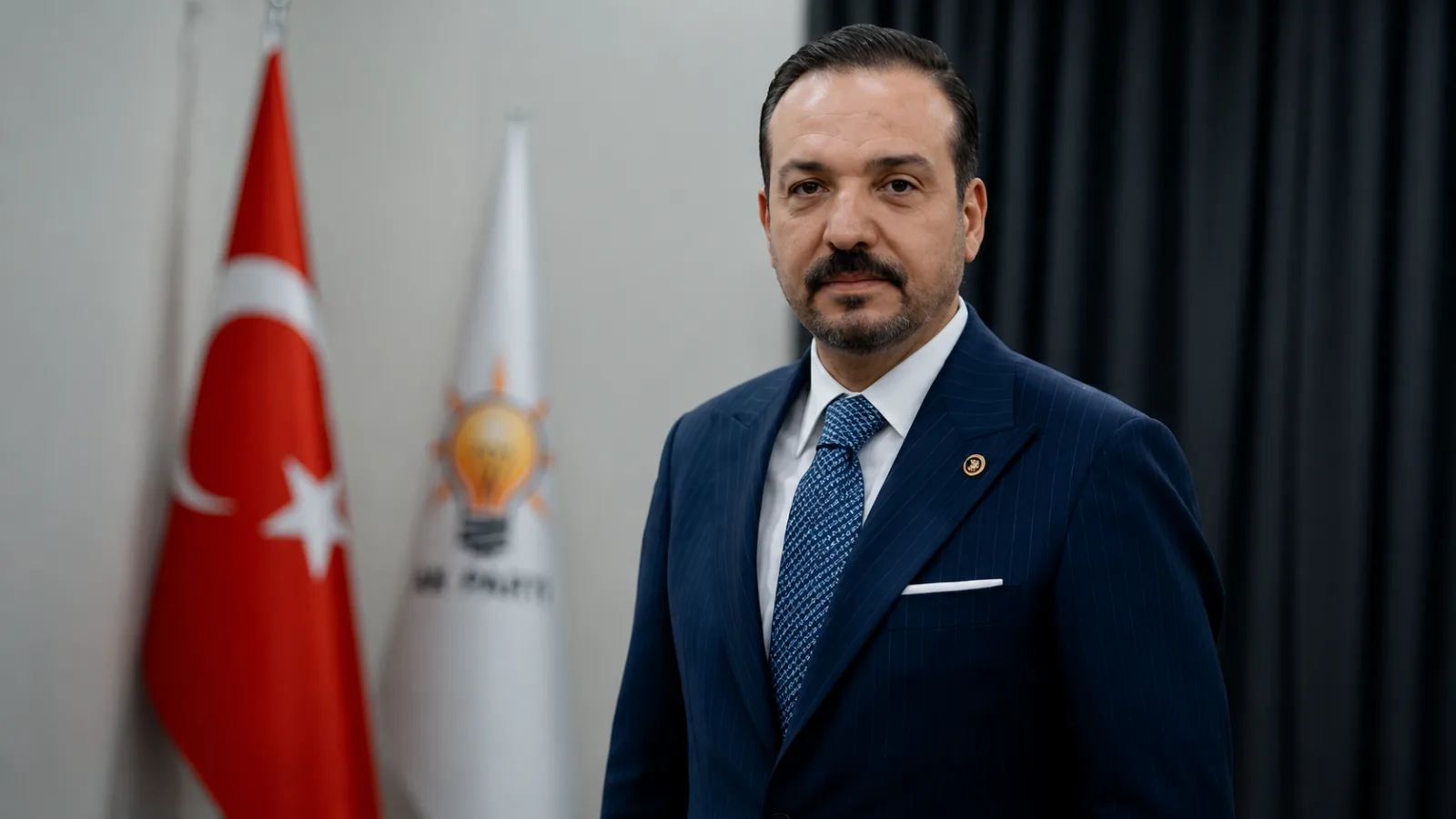 AK Parti Çankaya İlçe Başkanlığı seçim koordinasyon merkezinde konuşan Kürşad Zorlu